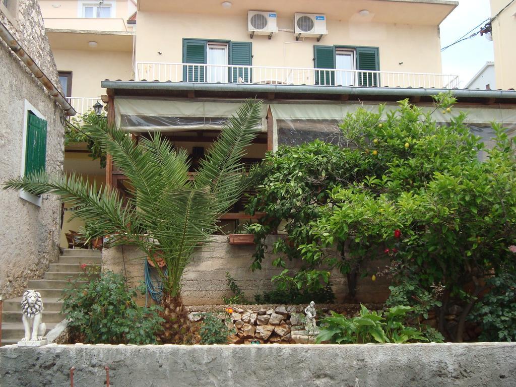 Appartement Kiro *