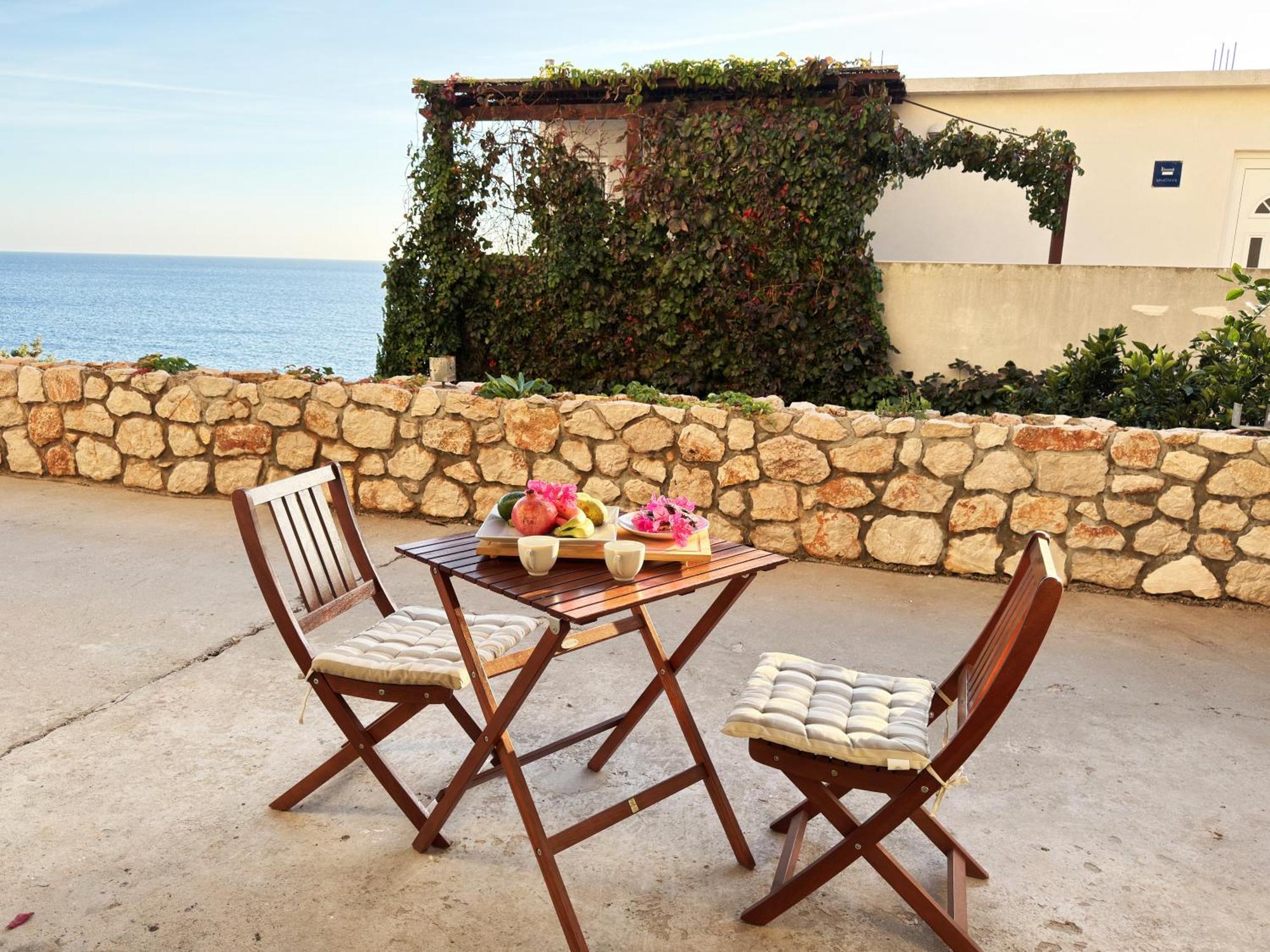 Kiro Apartment Milna (Hvar)